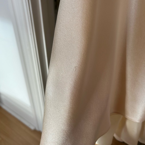 THE OWN STUDIO Wedding Dress - Picture 11 of 16